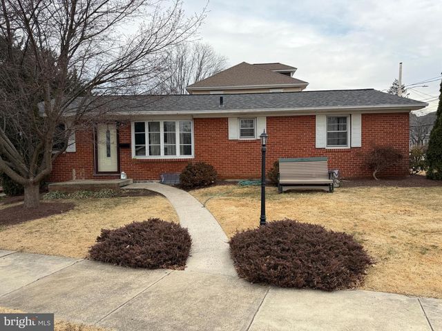 11 SCOTLAND ROAD, Chambersburg, PA 17201