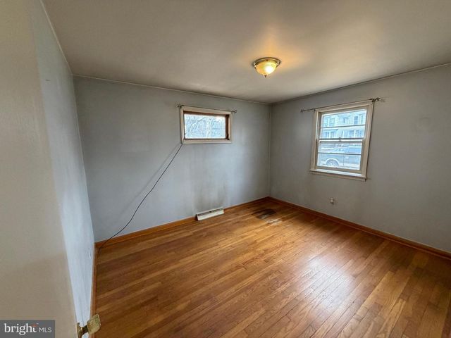 11 SCOTLAND ROAD, Chambersburg, PA 17201