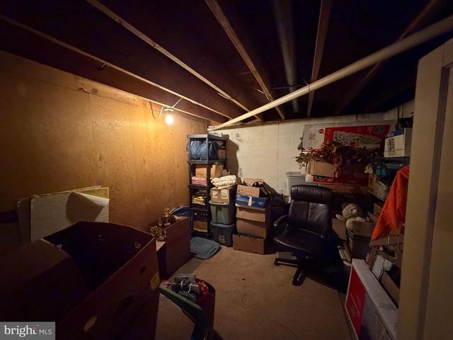 11 SCOTLAND ROAD, Chambersburg, PA 17201