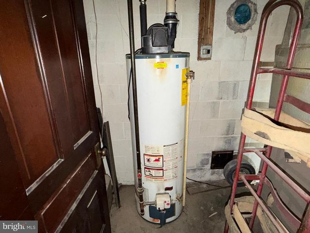 11 SCOTLAND ROAD, Chambersburg, PA 17201