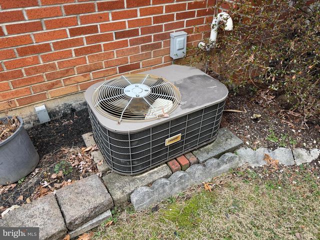 11 SCOTLAND ROAD, Chambersburg, PA 17201