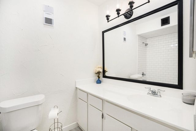 3300 Pebblebrook Drive 33, Seabrook, TX 77586