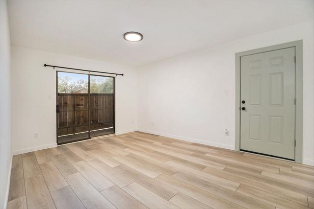 3300 Pebblebrook Drive 33, Seabrook, TX 77586