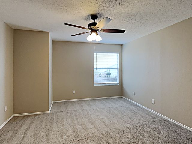 6054 Susanna Drive, Grand Prairie, TX 75052