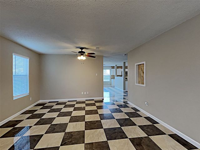 6054 Susanna Drive, Grand Prairie, TX 75052