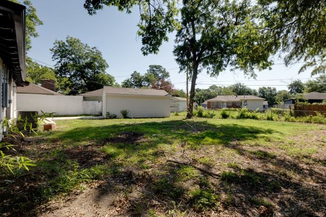 2734 Mayhew Drive, Dallas, TX 75228