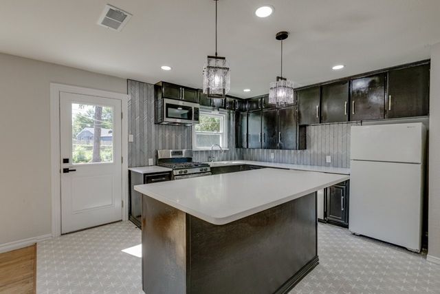 2734 Mayhew Drive, Dallas, TX 75228