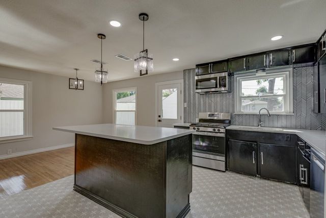 2734 Mayhew Drive, Dallas, TX 75228