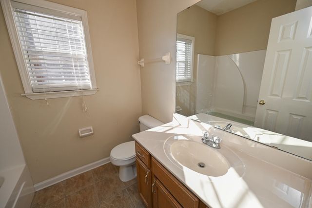 1616 SAWMILL CREEK LN, Cordova, TN 38016