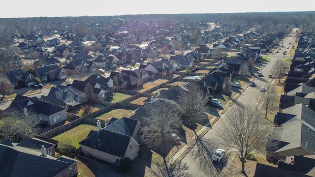 1616 SAWMILL CREEK LN, Cordova, TN 38016