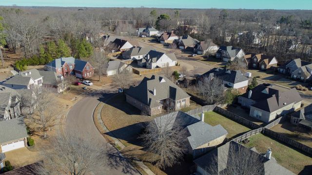 1616 SAWMILL CREEK LN, Cordova, TN 38016