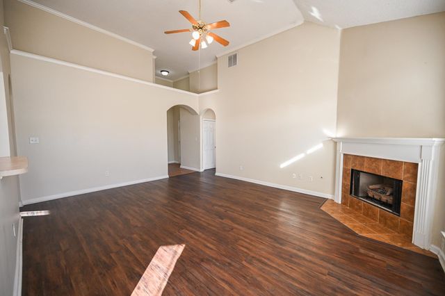 1616 SAWMILL CREEK LN, Cordova, TN 38016