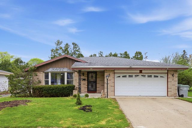 8324 Denver AVENUE, Milwaukee, WI 53223
