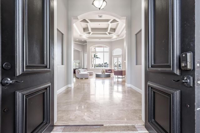 3111 Lake Ridge Ln, Weston, FL 33332