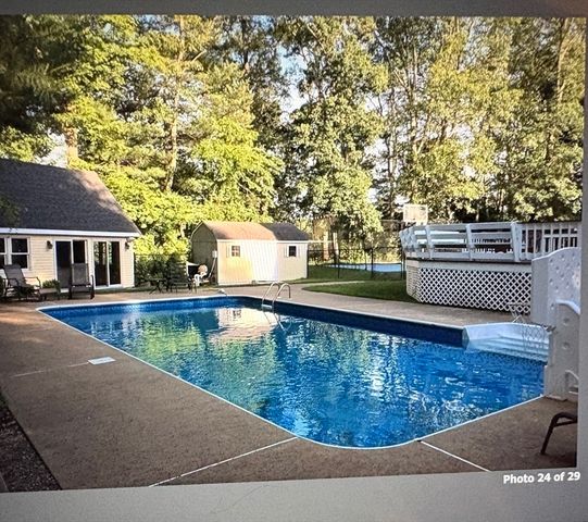 85 Cedar Crest Dr, Bridgewater, MA 02324