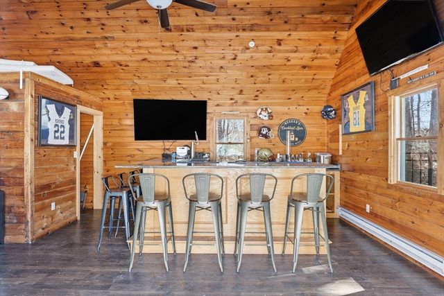 85 Cedar Crest Dr, Bridgewater, MA 02324