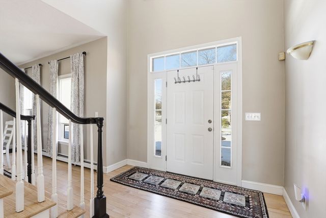 85 Cedar Crest Dr, Bridgewater, MA 02324