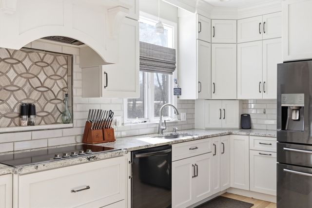 85 Cedar Crest Dr, Bridgewater, MA 02324