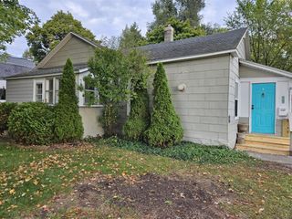 408 E Market Street, Greenville, MI 48838