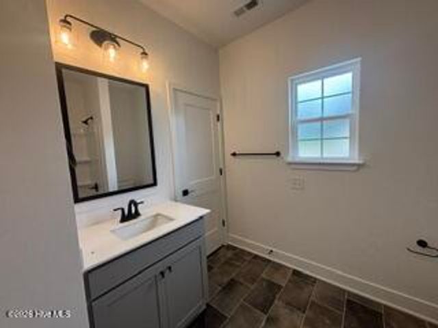 318 Eastwood Drive, Wallace, NC 28466