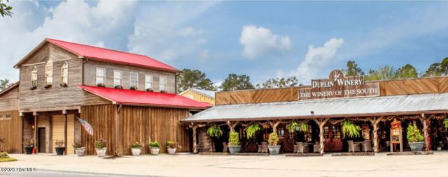 318 Eastwood Drive, Wallace, NC 28466