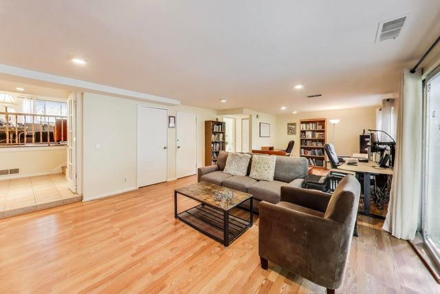 9010 Samoset Trail, Skokie, IL 60076