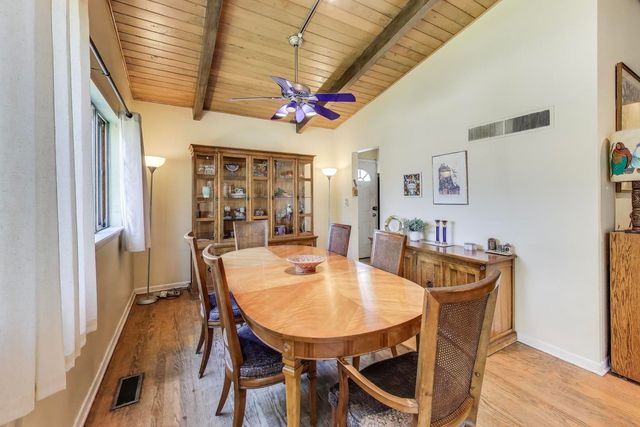 9010 Samoset Trail, Skokie, IL 60076