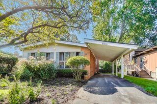 9010 Samoset Trail, Skokie, IL 60076