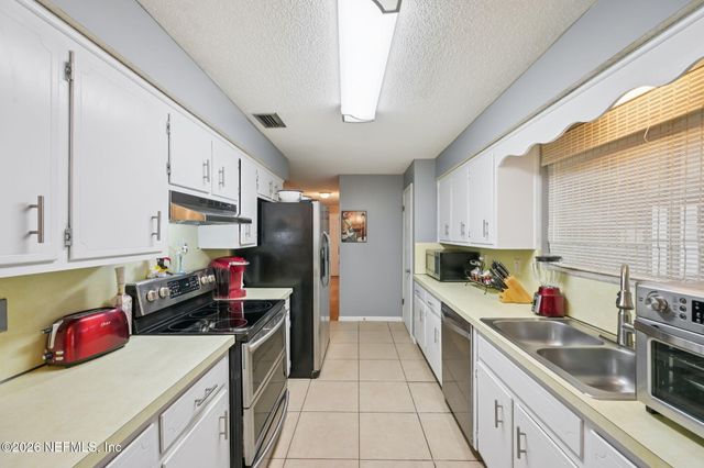 2749 RICHARDS Road, Orange Park, FL 32073