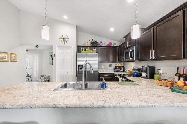 574 LORIENT DRIVE, Eagle Lake, FL 33839