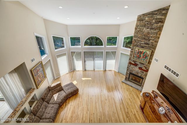 3 Whistler Way, Marlboro, NJ 07746