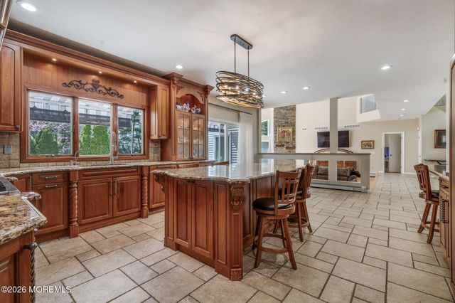 3 Whistler Way, Marlboro, NJ 07746