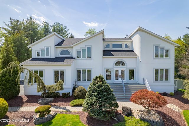 3 Whistler Way, Marlboro, NJ 07746