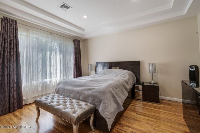 3 Whistler Way, Marlboro, NJ 07746