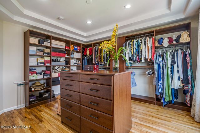 3 Whistler Way, Marlboro, NJ 07746