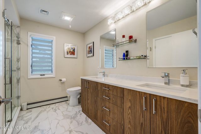 3 Whistler Way, Marlboro, NJ 07746