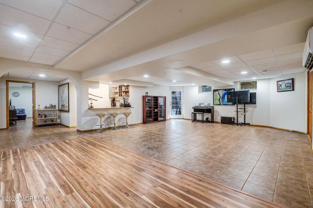 3 Whistler Way, Marlboro, NJ 07746