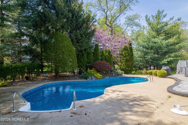 3 Whistler Way, Marlboro, NJ 07746