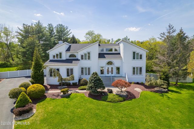 3 Whistler Way, Marlboro, NJ 07746