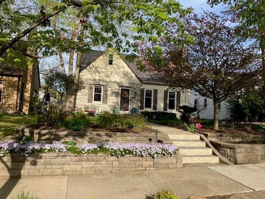 3909 Monterey Avenue S, Saint Louis Park, MN 55416