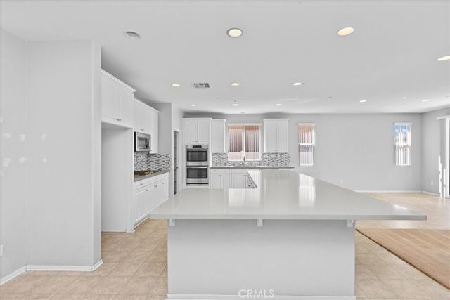4662 Palmilla, Perris, CA 92571