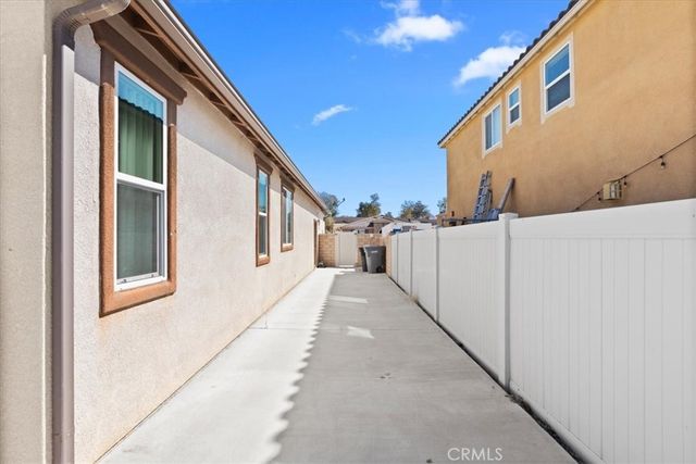 4662 Palmilla, Perris, CA 92571