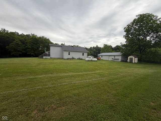 11152 Lewis Road, Laurel, IN 47024