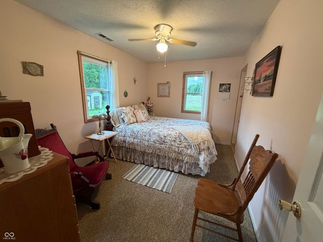 11152 Lewis Road, Laurel, IN 47024
