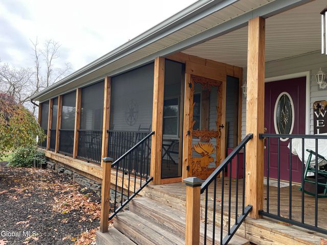 1033 Hudson Avenue, Stillwater, NY 12170