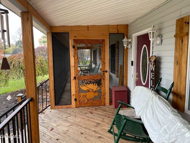 1033 Hudson Avenue, Stillwater, NY 12170