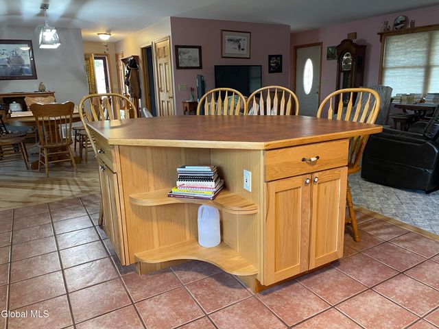 1033 Hudson Avenue, Stillwater, NY 12170