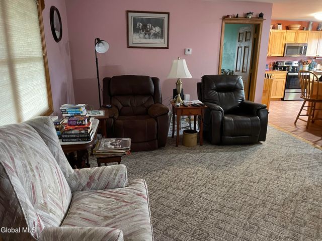 1033 Hudson Avenue, Stillwater, NY 12170