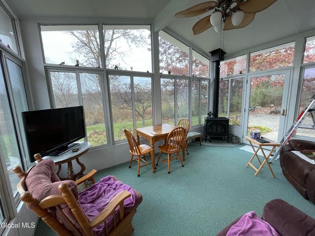 1033 Hudson Avenue, Stillwater, NY 12170