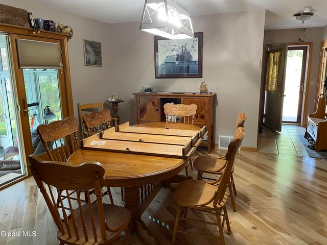 1033 Hudson Avenue, Stillwater, NY 12170